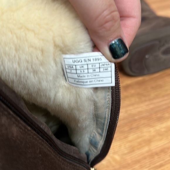 Ugg retro tall with pocket boots size 7 - Picture 7 of 7